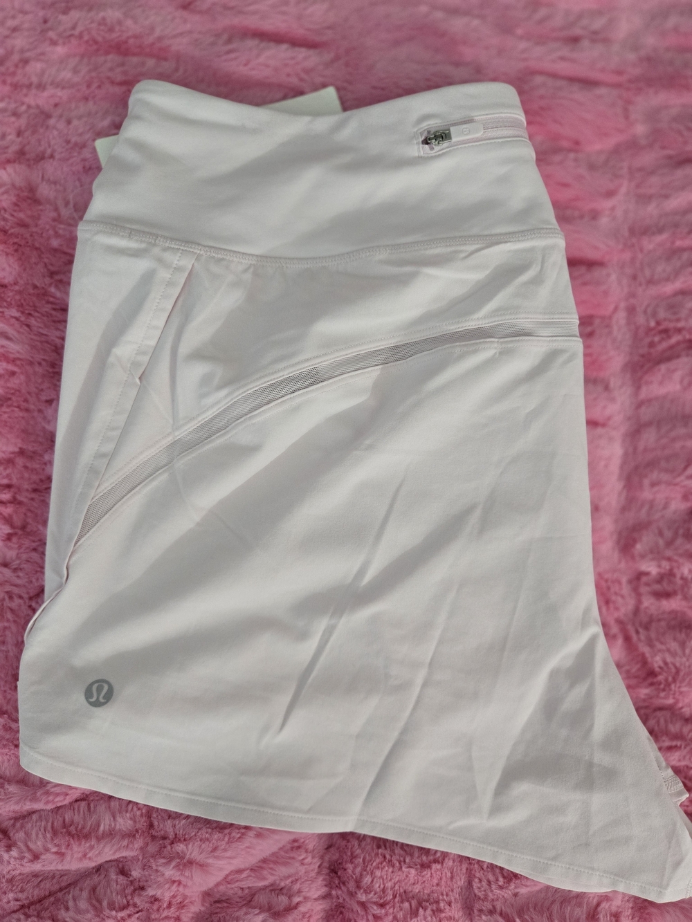 Lululemon Short - Picture 3 of 4